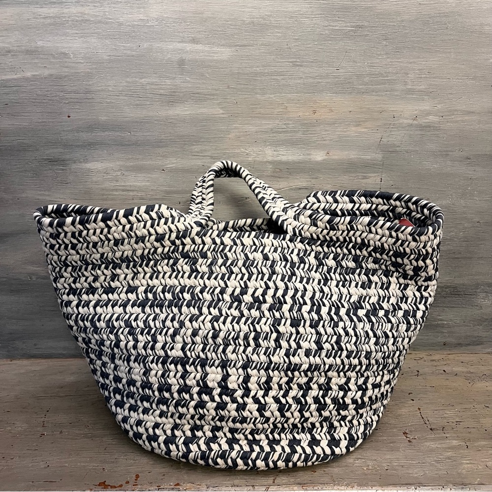 Colonial Mills, Inc‎ Extra Large Round Country Blue White Braided Bag Basket New